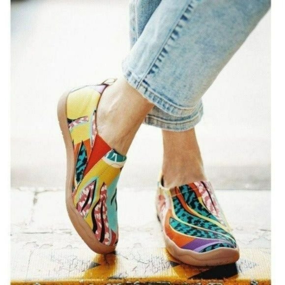 NWT UIN Slip On Colorful Spread of Nature Loafers Comfy Shoes Womens - Picture 2 of 9